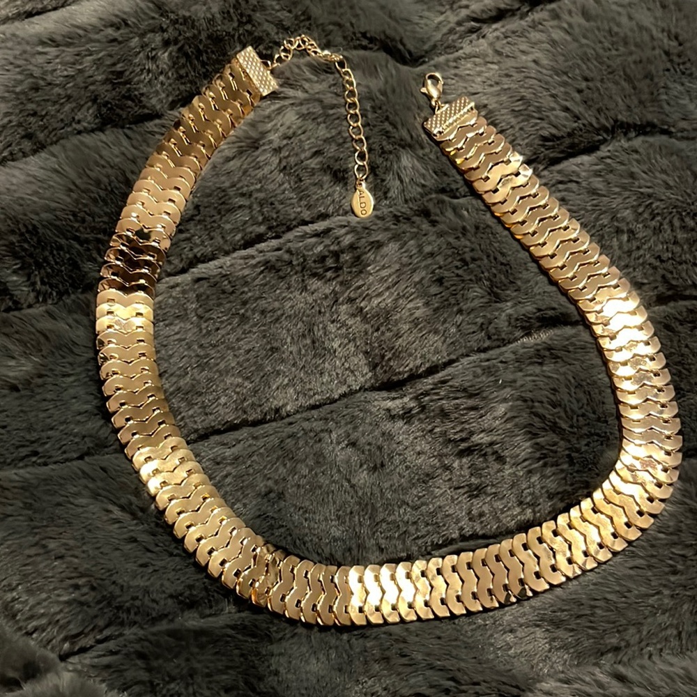 Gold necklace